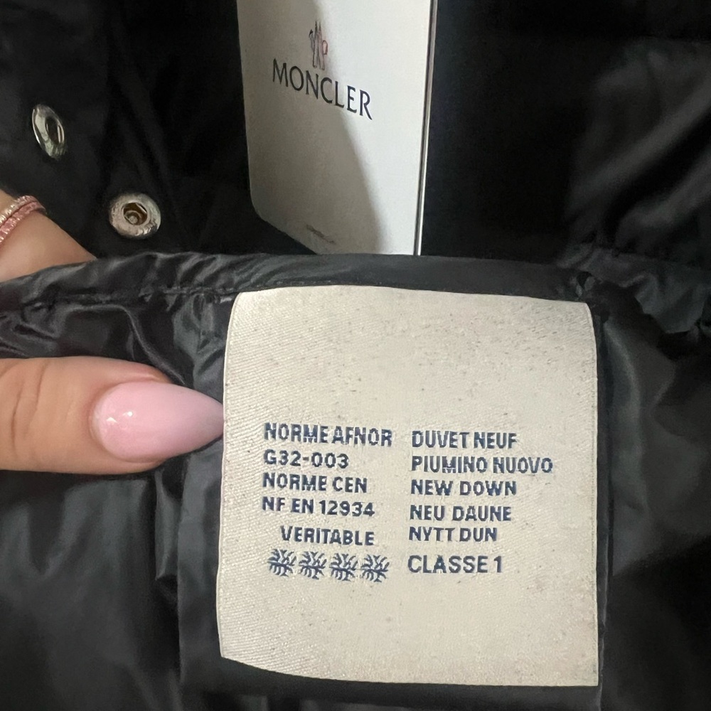 AUTHENTIC Moncler Liane Black Puffer Vest (Women) Large - Picture 5 of 7